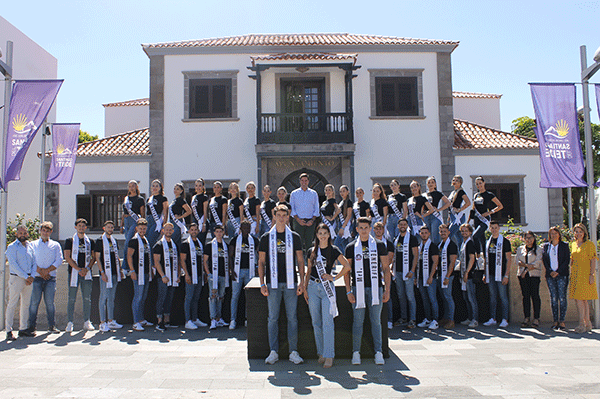 Il sindaco riceve i candidati per i concorsi Mister Internacional Tenerife e Miss World Tenerife