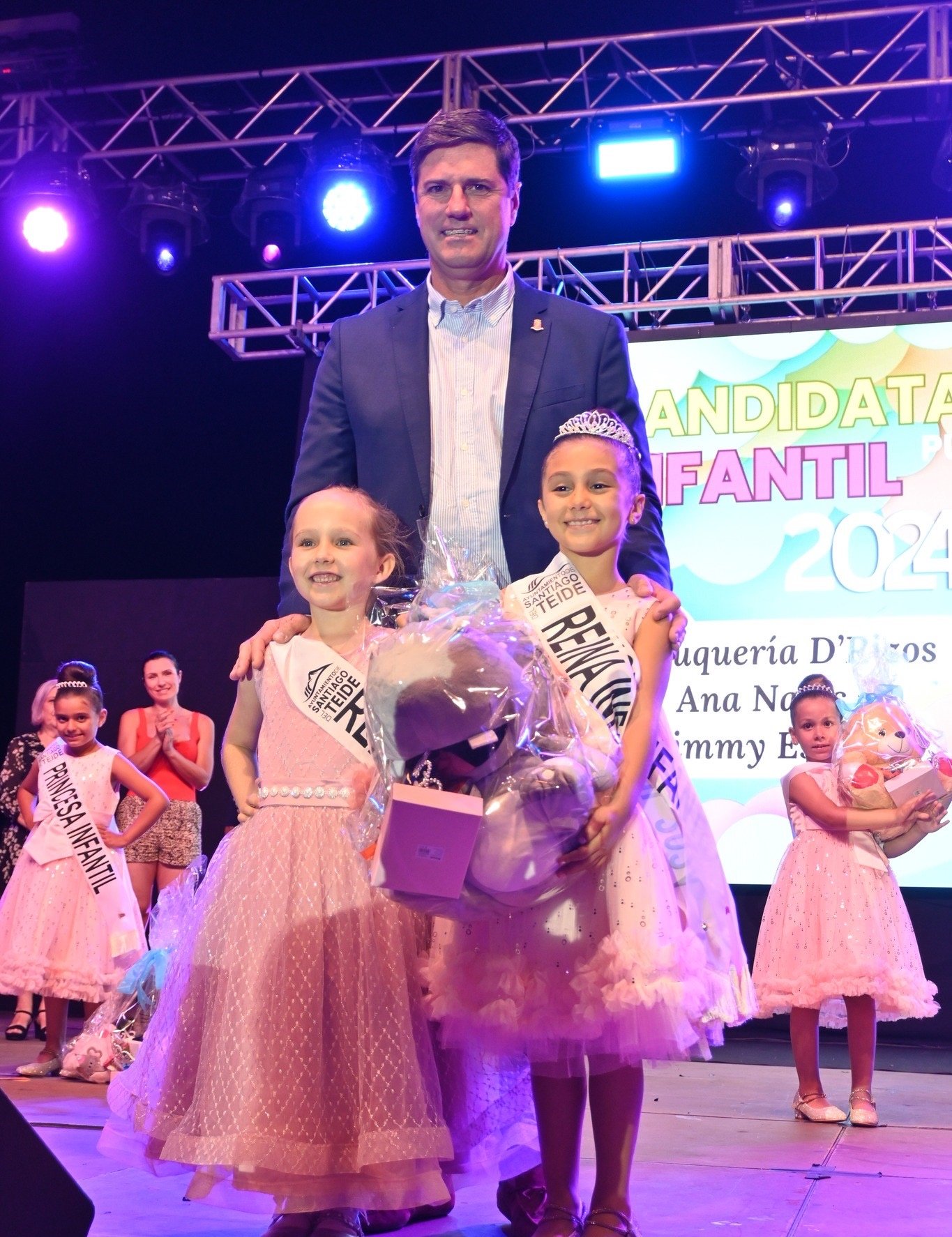 Helena Piccaluga, new Children's Queen of the Festivities in Honor of the Virgen del Carmen of Puerto de Santiago 2024