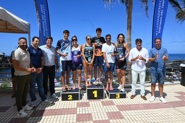 Ruimán Delgado und Dácil Hernández, Gewinner des III Aquathlon Santiago del Teide 2024