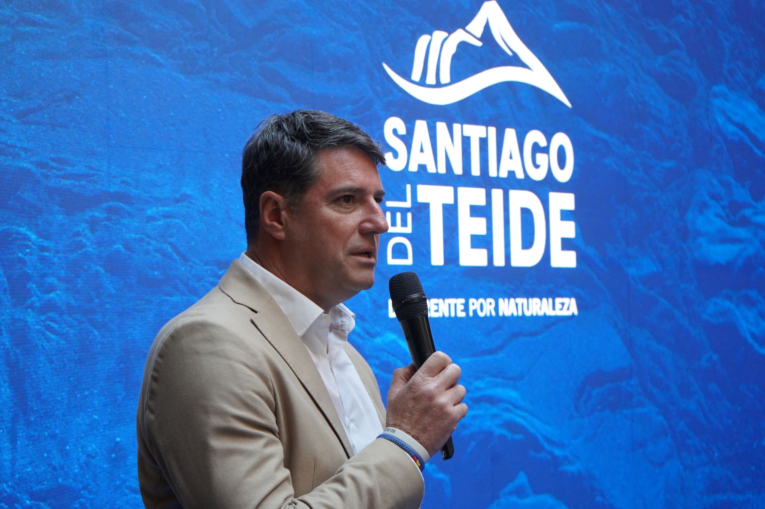 Santiago del Teide presenta “SDTree” la campagna turistica che connette visitatori e comunità locale per curare e valorizzare il territorio